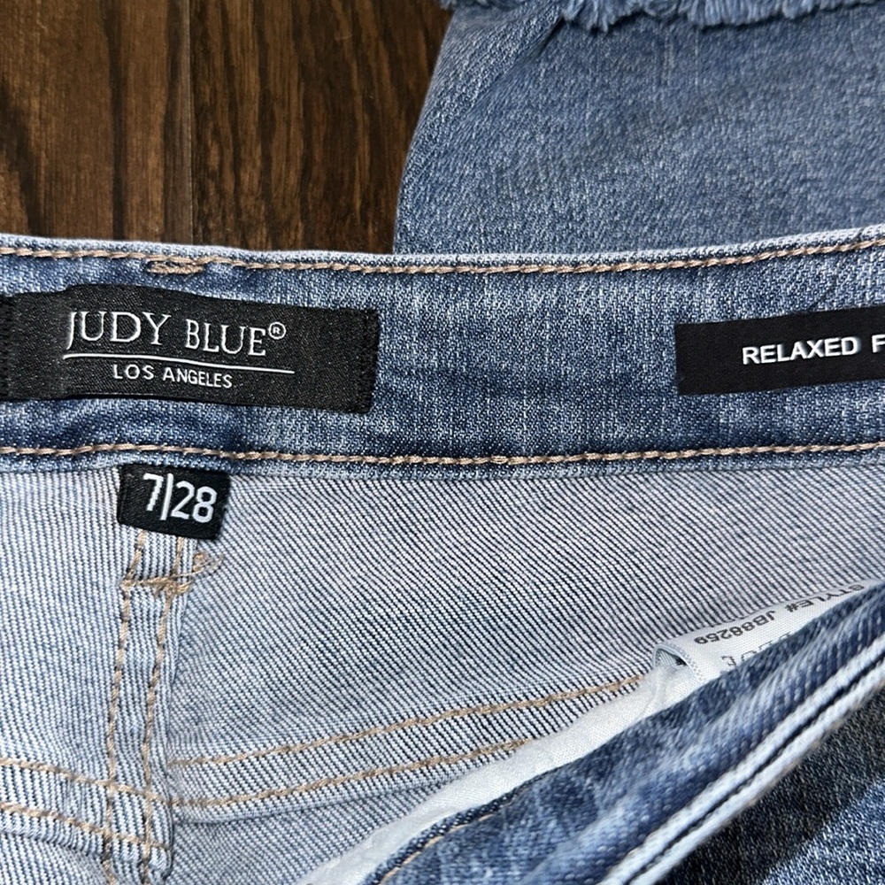 Judy Blue Light Blue Distressed Women Jeans - Picture 3 of 6